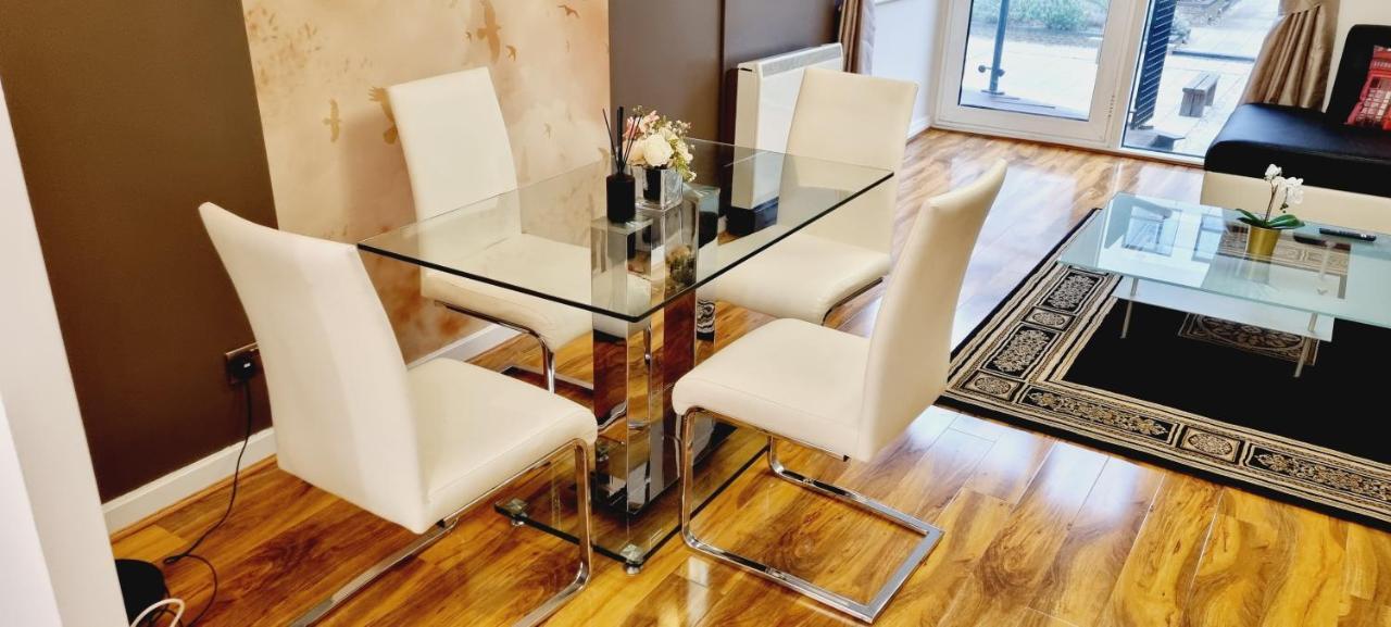 Double King Suite, Canary Wharf Waterfront London Bagian luar foto